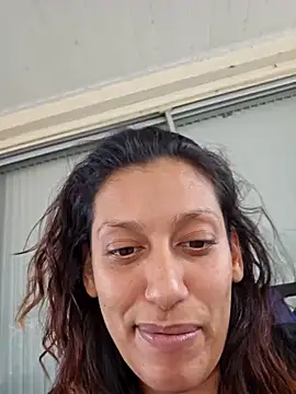 Snapshot of Nikkierosee chatting on 12/15/24, 05:02 Nikkierosee online show from 12/15/24, 05:02