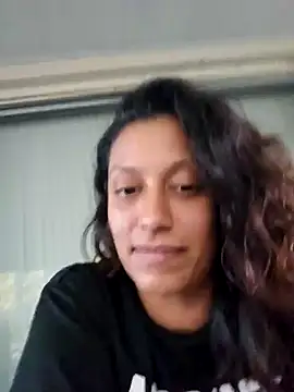 Snapshot of Nikkierosee chatting on 12/15/24, 12:49 Nikkierosee online show from 12/15/24, 12:49