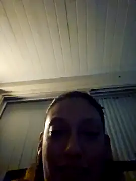 Snapshot of Nikkierosee chatting on 12/20/24, 07:44 Nikkierosee online show from 12/20/24, 07:44