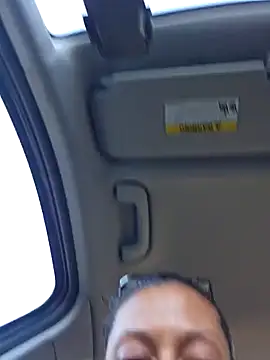 Snapshot of Nikkierosee chatting on 12/31/24, 06:46 Nikkierosee online show from 12/31/24, 06:46