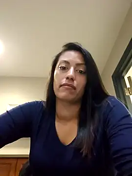 Snapshot of Nikkierosee chatting on 03/20/25, 03:56 Nikkierosee online show from 03/20/25, 03:56