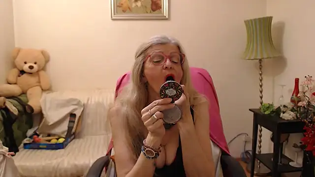 Snapshot of BlairFort chatting on 01/27/25, 08:40 BlairFort online show from 01/27/25, 08:40