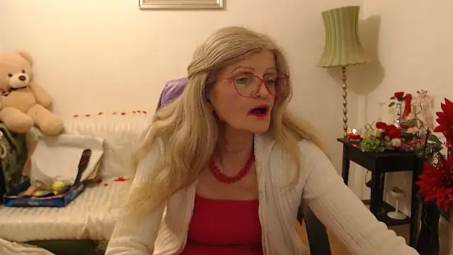 Snapshot of BlairFort chatting on 02/14/25, 09:10 BlairFort online show from 02/14/25, 09:10