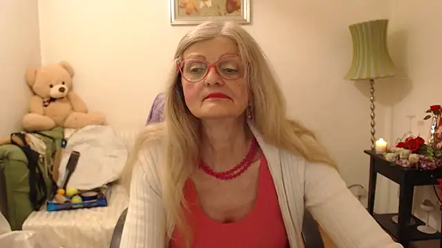 Snapshot of BlairFort chatting on 02/28/25, 07:46 BlairFort online show from 02/28/25, 07:46