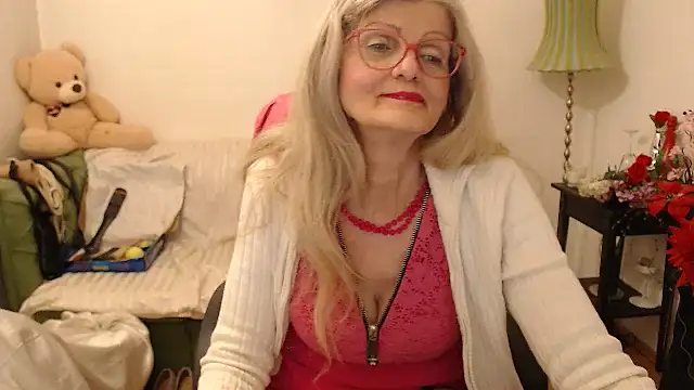 Snapshot of BlairFort chatting on 03/21/25, 09:34 BlairFort online show from 03/21/25, 09:34