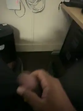 chocolatelongstrokes online show from 04/05/26, 07:16