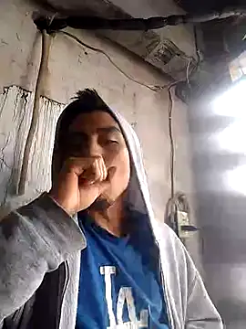 AlexAlejandro13 online show from 01/03/25, 06:24