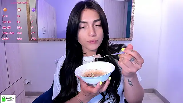 EricaVanderhill online show from 12/20/25, 10:50