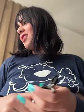 Snapshot of Roxxannne chatting on 02/20/25, 09:31 Roxxannne online show from 02/20/25, 09:31