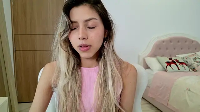 Sensualtease online show from 01/04/25, 01:42