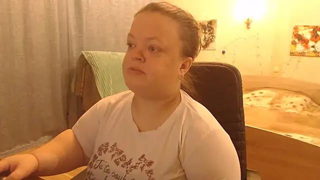 Janiffer MiMi online show from 02/19/25, 05:49