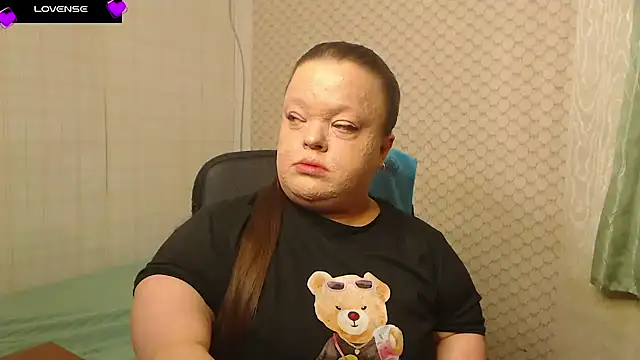 Janiffer MiMi online show from 04/18/26, 04:44