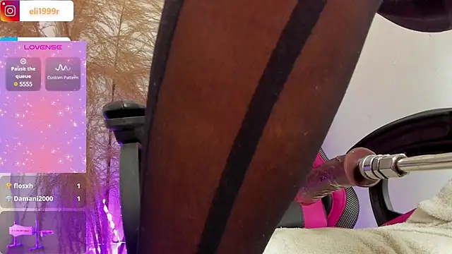 Snapshot of HollyJorda chatting on 12/12/24, 05:26 HollyJorda online show from 12/12/24, 05:26