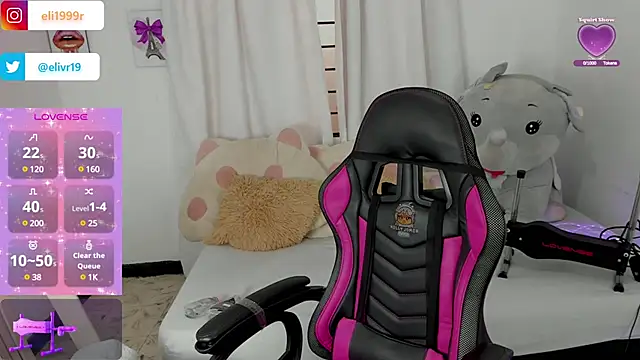 Snapshot of HollyJorda chatting on 02/15/25, 02:55 HollyJorda online show from 02/15/25, 02:55