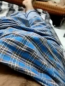 Snapshot of 8inch_monster chatting on 01/31/25, 02:07 8inch monster online show from 01/31/25, 02:07