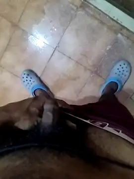 Snapshot of 8inch_monster chatting on 03/07/25, 11:05 8inch monster online show from 03/07/25, 11:05