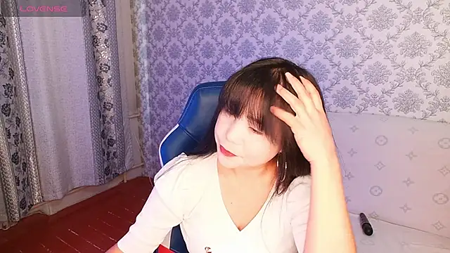 Snapshot of MissValday chatting on 10/06/25, 05:16 MissValday online show from 10/06/25, 05:16