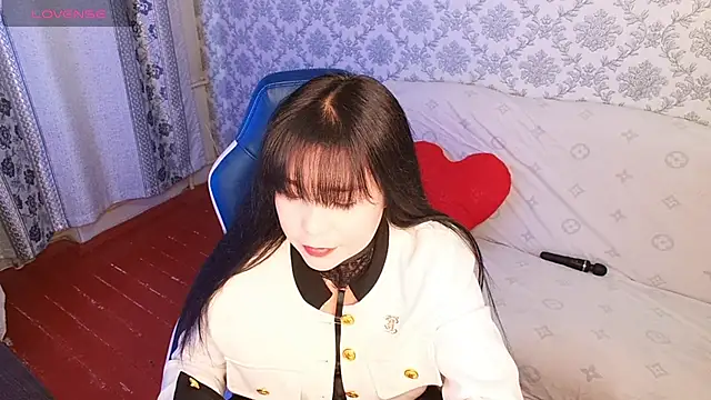 Snapshot of MissValday chatting on 10/09/25, 05:38 MissValday online show from 10/09/25, 05:38