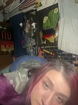 Snapshot of 1-800-FUCKYOU chatting on 01/01/25, 08:24 1-800-FUCKYOU online show from 01/01/25, 08:24