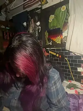 Snapshot of 1-800-FUCKYOU chatting on 01/02/25, 02:33 1-800-FUCKYOU online show from 01/02/25, 02:33