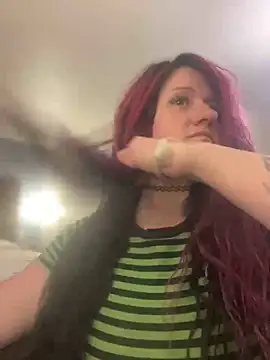 Snapshot of 1-800-FUCKYOU chatting on 01/09/25, 08:01 1-800-FUCKYOU online show from 01/09/25, 08:01