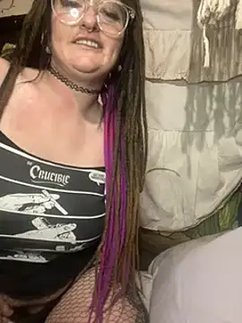 Snapshot of 1-800-FUCKYOU chatting on 03/05/25, 10:11 1-800-FUCKYOU online show from 03/05/25, 10:11