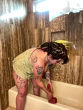 Snapshot of 1-800-FUCKYOU chatting on 10/10/25, 06:51 1-800-FUCKYOU online show from 10/10/25, 06:51