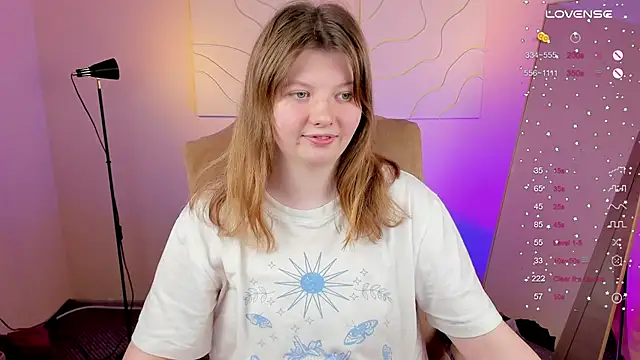 Vivian cutie online show from 03/08/25, 04:39