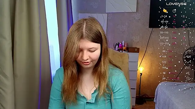 Vivian cutie online show from 02/28/26, 10:38