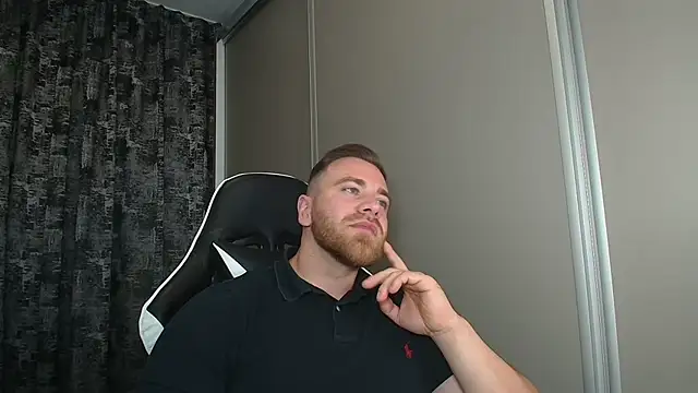 Thori92 online show from 11/05/25, 06:41