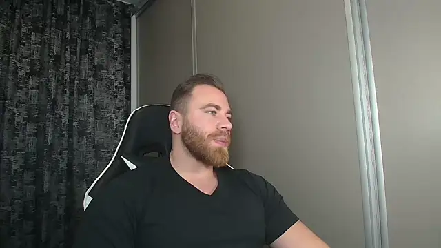 Thori92 online show from 11/29/25, 03:59