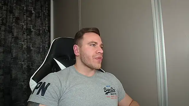 Thori92 online show from 02/25/26, 08:18