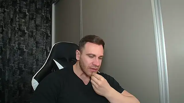 Thori92 online show from 04/08/26, 05:46