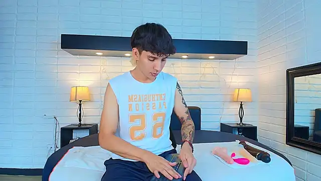 JacoboSwam online show from 12/26/24, 02:37