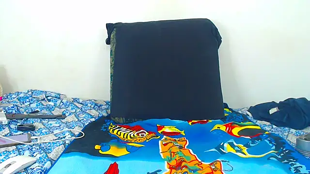 jeancarloscum12 online show from 10/24/25, 09:44