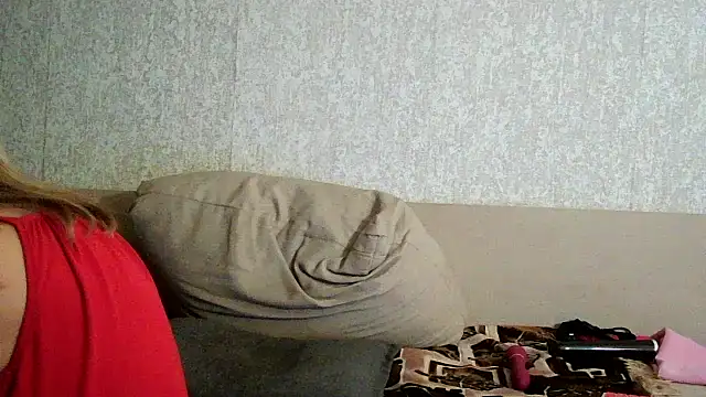 Snapshot of ValeriaLight chatting on 10/26/25, 02:12 ValeriaLight online show from 10/26/25, 02:12