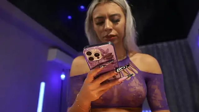 Snapshot of mandypeas chatting on 10/08/25, 06:55 mandypeas online show from 10/08/25, 06:55