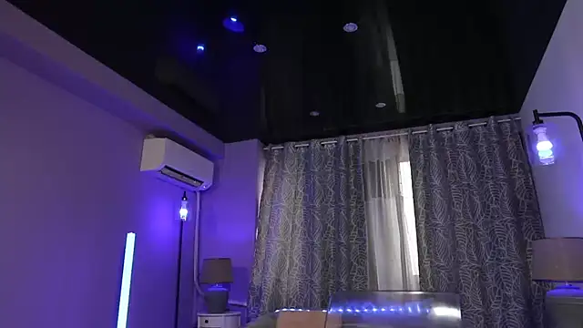 Snapshot of mandypeas chatting on 11/18/25, 07:24 mandypeas online show from 11/18/25, 07:24