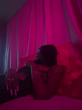 Farrah Owens online show from 03/05/25, 05:07