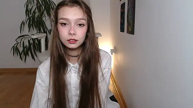 Snapshot of Michelle_Melnss chatting on 01/15/25, 05:29 Michelle Melnss online show from 01/15/25, 05:29