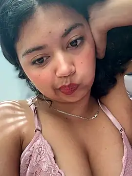 Snapshot of Peach_Girll chatting on 02/10/26, 02:10 Peach Girll online show from 02/10/26, 02:10