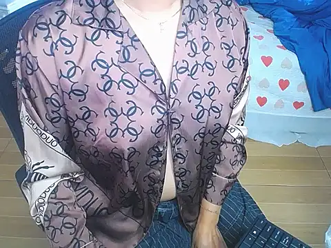 Makemypussysquirt-tsunami online show from 11/06/25, 07:31