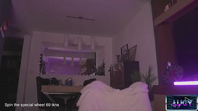 Snapshot of LucyAllenX chatting on 01/24/25, 11:34 LucyAllenX online show from 01/24/25, 11:34