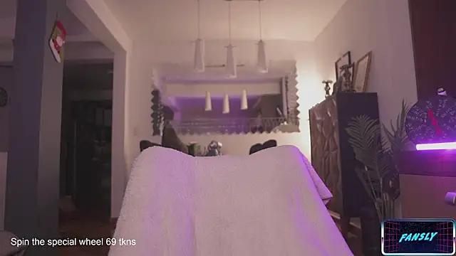 Snapshot of LucyAllenX chatting on 01/26/25, 12:48 LucyAllenX online show from 01/26/25, 12:48