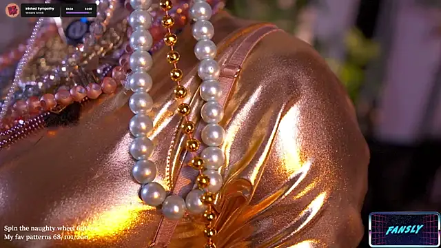 Snapshot of LucyAllenX chatting on 10/30/25, 10:21 LucyAllenX online show from 10/30/25, 10:21