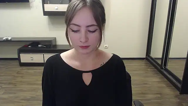 Snapshot of Laralianna chatting on 12/09/24, 07:39 Laralianna online show from 12/09/24, 07:39