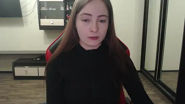 Snapshot of Laralianna chatting on 02/07/25, 09:58 Laralianna online show from 02/07/25, 09:58