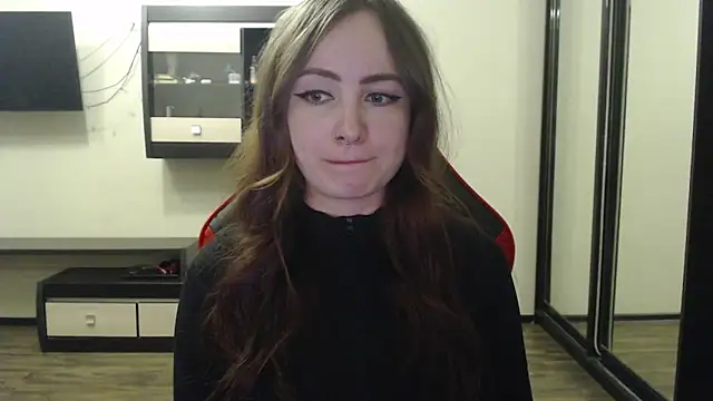 Snapshot of Laralianna chatting on 02/21/25, 01:33 Laralianna online show from 02/21/25, 01:33