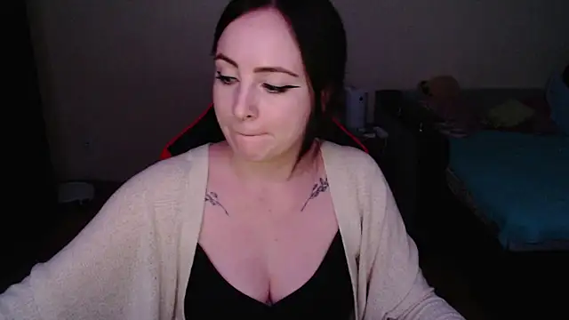 Laralianna online show from 10/28/25, 08:00