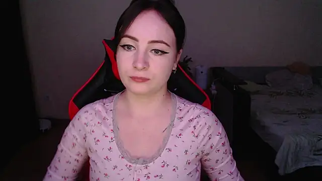 Laralianna online show from 11/02/25, 04:09